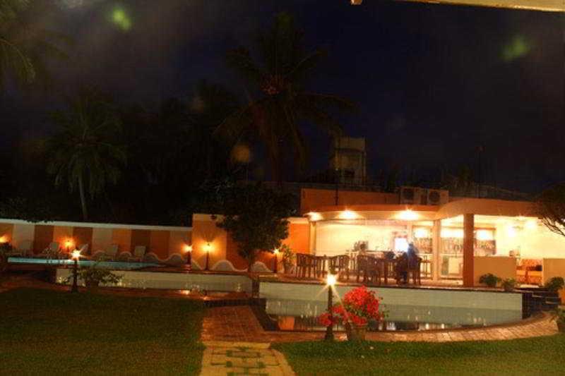 Paradise Beach Hotel Negombo Eksteriør bilde