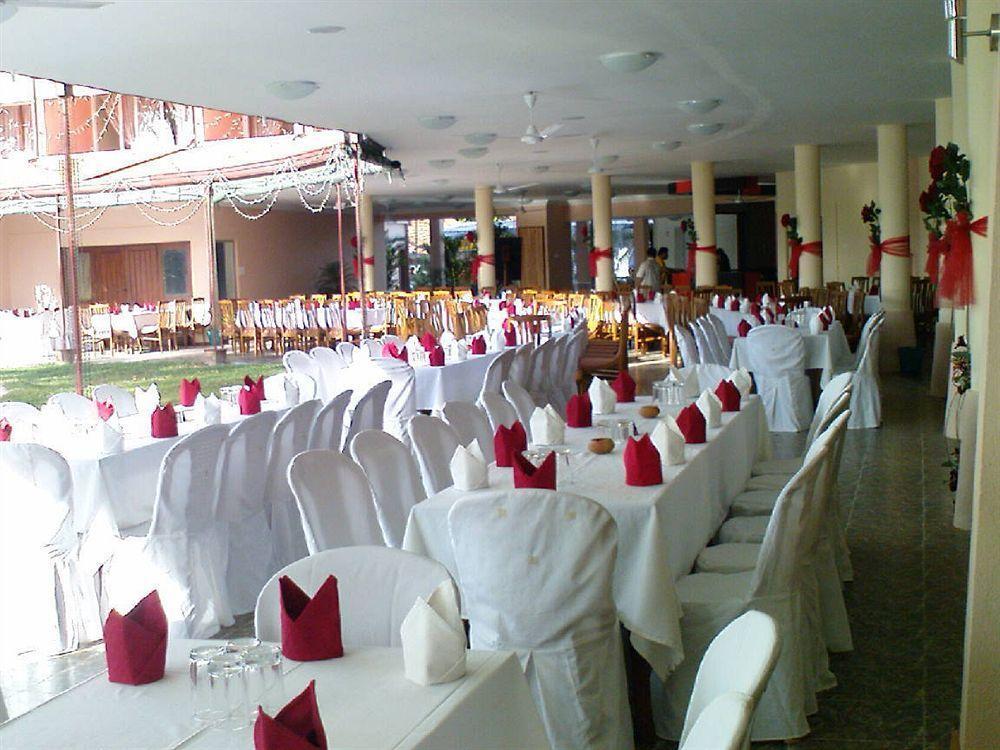 Paradise Beach Hotel Negombo Eksteriør bilde