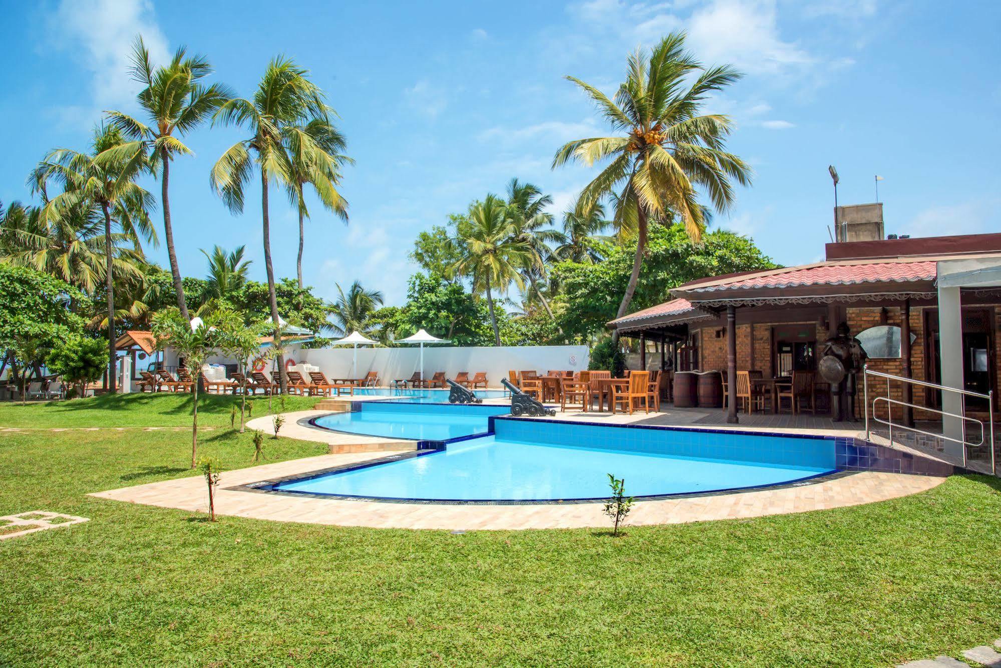 Paradise Beach Hotel Negombo Eksteriør bilde